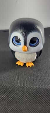 FurReal Handfuls Shivers The Penguin, 3.5 inch Interactive toy